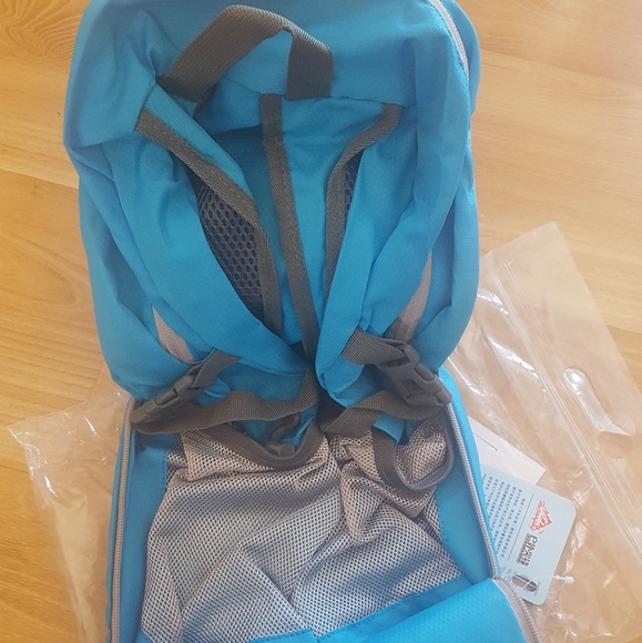 FOLDABLE LIGHTWEIGHT DURABLE BACKPACK - Picture 2 of 4